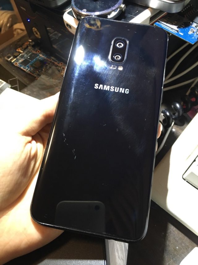 Samsung Galaxy S8 variant with a dual-lens camera